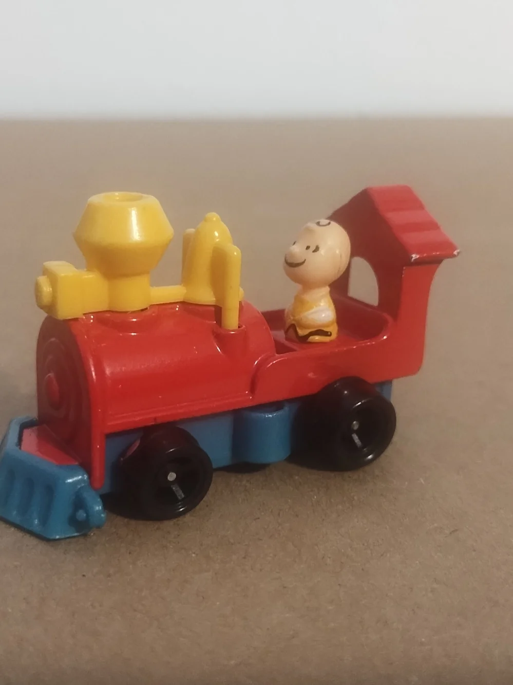 Vintage Charlie Brown 1958 1966 made in Hong Kong United feature syndicate inc